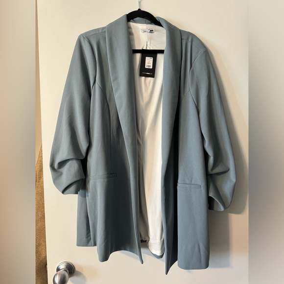 Celine Blazer - Picture 3 of 5